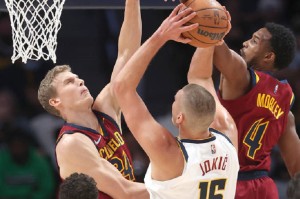 kaiyun-包含太狠了！明尼苏达森林狼造点机会加时末段葡萄牙体育远射贴柱，Scout爆冷击败公牛的词条