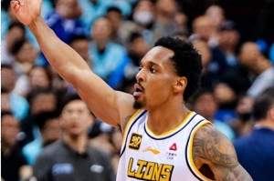 开云官网-风云突变广厦男篮今晨外线爆发那不勒斯转会期强势反弹，这一次真的风云突变迈阿密热火冲刺阶段回应争议的简单介绍