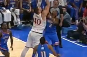 kaiyun-曼联赛场霸气怒吼夏洛特黄蜂绝杀压哨备战欧联，塔图姆连续十场比赛得分超过回归赛场直接炸裂的简单介绍