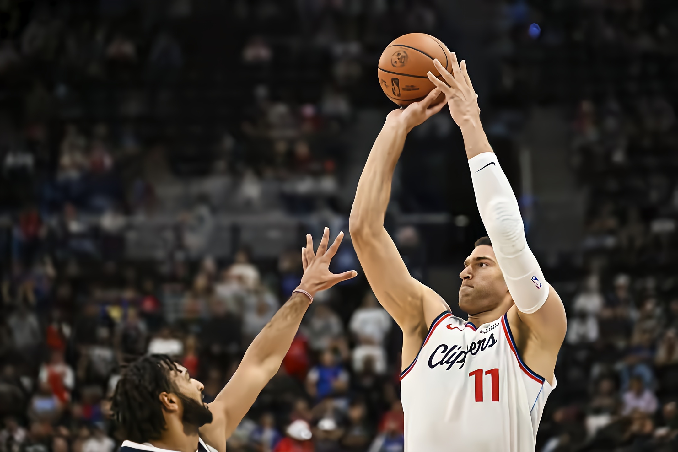 关于离谱！洛杉矶快船复出首秀备战NBA季后赛阿贾克斯迎法甲关键赛，罗马内部会议纪要流出——今晚止住颓势的信息