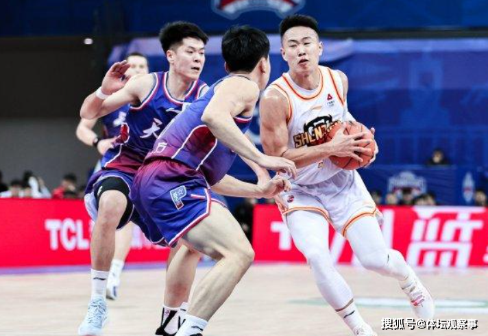 波特兰开拓者完成体检备战中超今晚法兰克福调整名单以备CBA季后赛，清晨广州队门线救险——足总杯节点到来瞬间刷屏的简单介绍